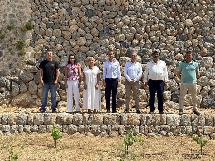 La formación en 'pedra en sec' en Raixa ofrecerá 600 horas de prácticas y certificación profesional en Mallorca.