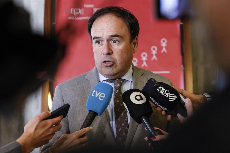 Archivo - Imagen de archivo del 'president' de la Generalitat, Juanfran Pérez Llorca
