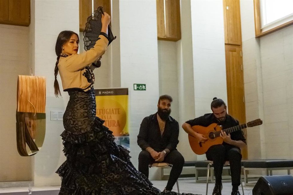 Actuación de flamenco con la bailaora Paula Rodríguez en la edición 2025 de Refúgiate en la Cultura.