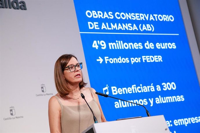 La portavoz del Ejecutivo regional, Esther Padilla.