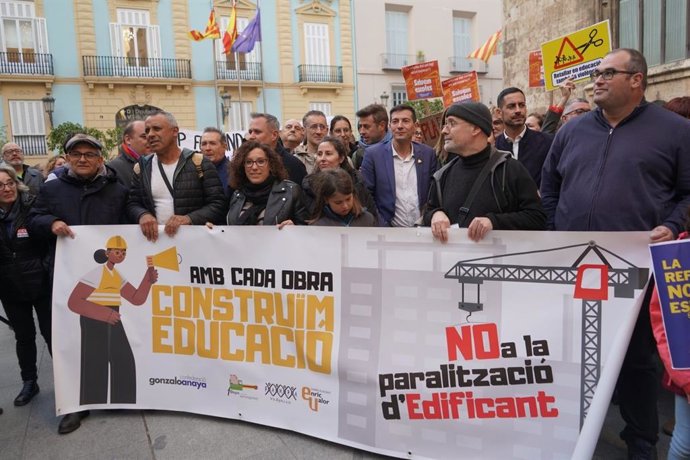 Concentració a favor de les infraestructures.