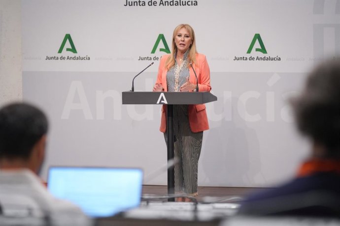 La consejera portavoz del Gobierno de la Junta de Andalucía en funciones, Carolina España, en el Consejo de Gobierno del 1 de julio de 2026.