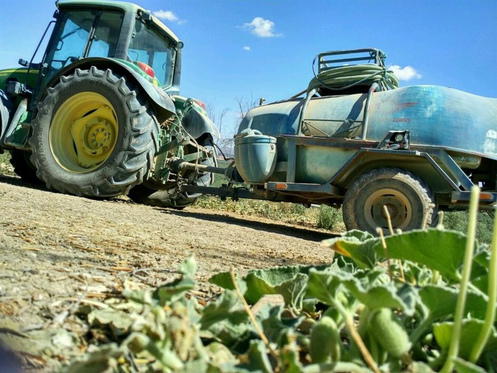 Archivo - Imagen de recurso de un tractor