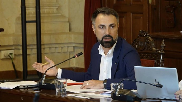 El portavoz socialista en el Ayuntamiento de Málaga, Mariano Ruiz Araujo, en una imagen de archivo.