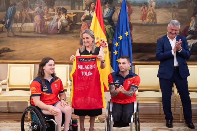 La ministra de Deportes Milagros Tolón ha reconocido los éxitos del baloncesto español en silla de ruedas.