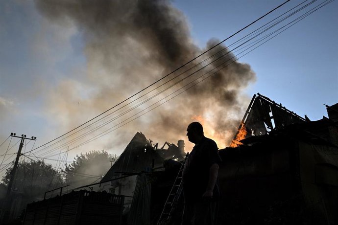 Consecuencias de un ataque ruso en Zaporiyia.