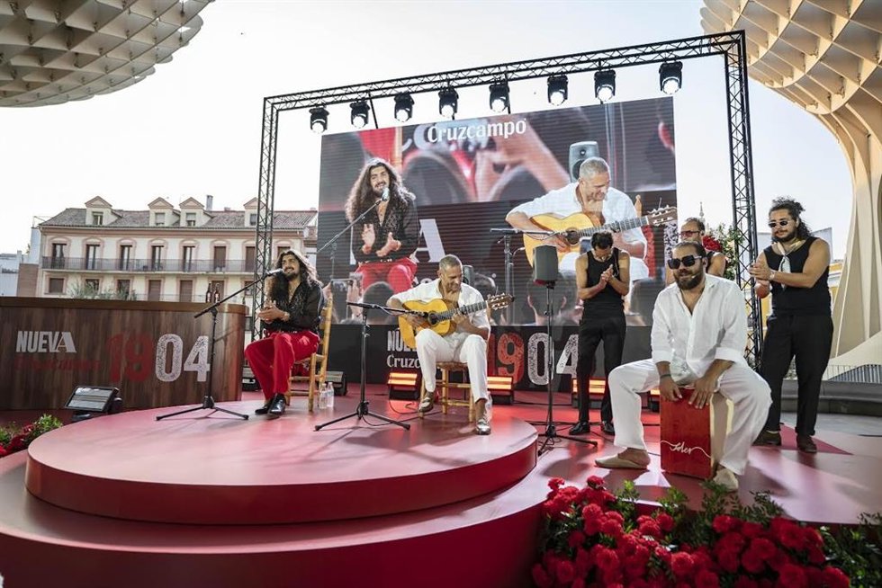 Presentación de la cerveza Cruzcampo 1904 en Sevilla