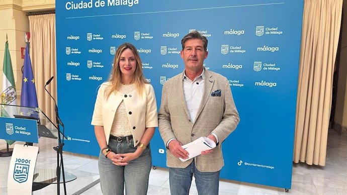 El portavoz y la portavoz adjunta de Vox, Antonio Alcázar y Yolanda Gómez, en una imagen de archivo.