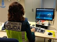 La Policía activa su "plan de choque" para la regularización y los sindicatos avisan de cifras que desbordan previsiones