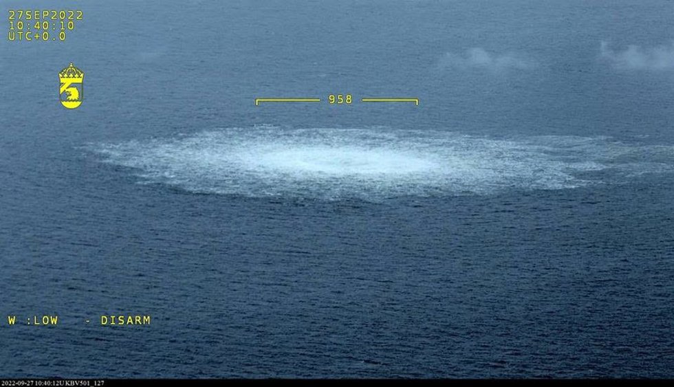 Archivo - Imágenes difundidas por la Guardia Costera sueca sobre la fuga de gas metano en los gasoductos Nord Stream.