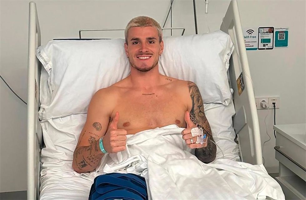 Diego Murillo, central del Málaga CF, posando después de su intervención.