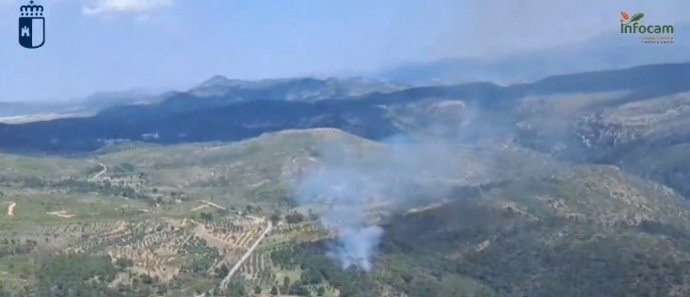 Declarado un incendio en Molinicos (Albacete) que alcanza nivel 1 por corte de línea eléctrica