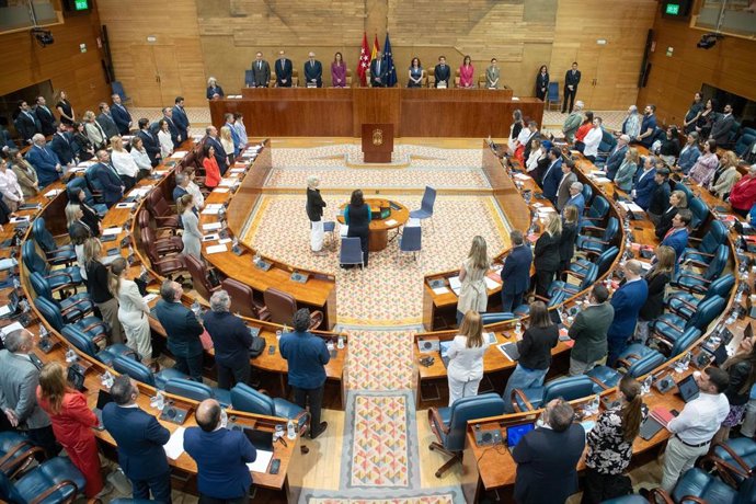 Archivo - El hemiciclo de la Asamblea de Madrid durante una sesión plenaria en la Asamblea de Madrid
