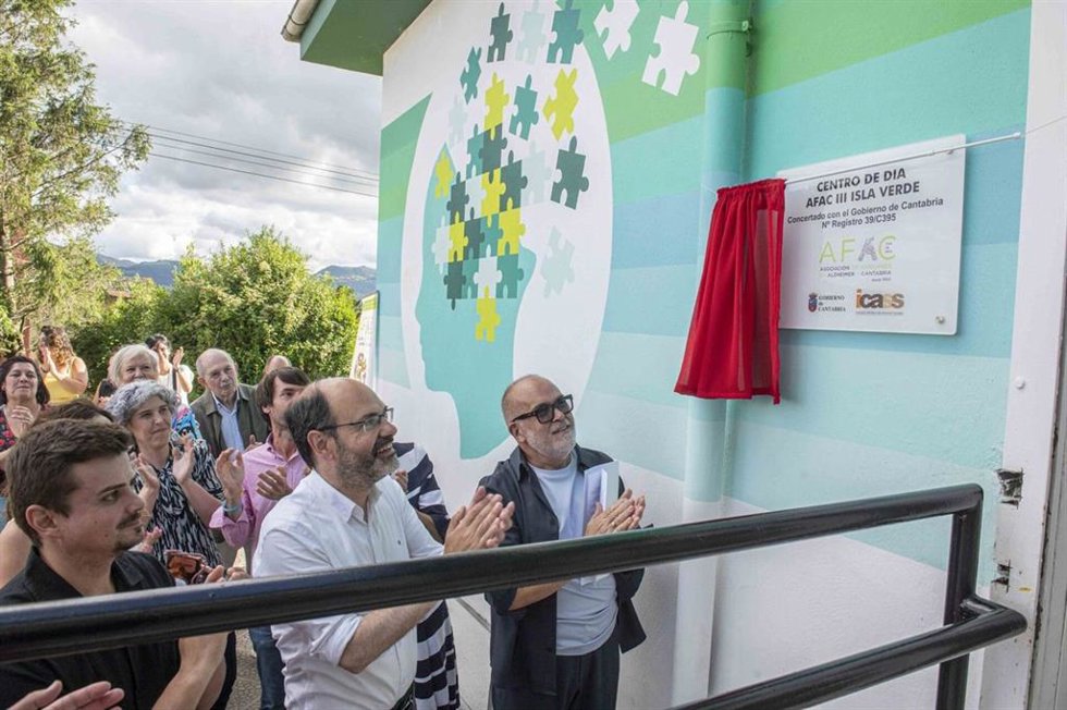 Inaugurado en Torrelavega el nuevo Centro de Día AFAC III Isla Verde para personas con Alzheimer y otras demencias