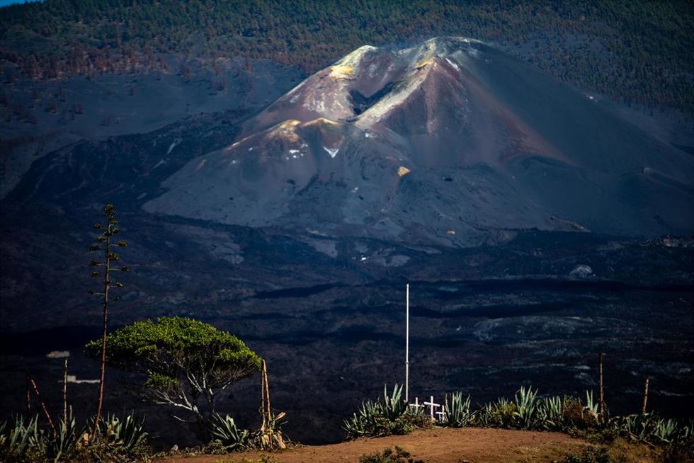 Archivo - Vistas del volcán Tajogaite, desde La Laguna, a 14 de septiembre de 2022, en los Llanos de Aridane, La Palma, Canarias (España). Después de 85 días de actividad, el pasado 25 de diciembre de 2021, se dio por finalizada la erupción del volcán de