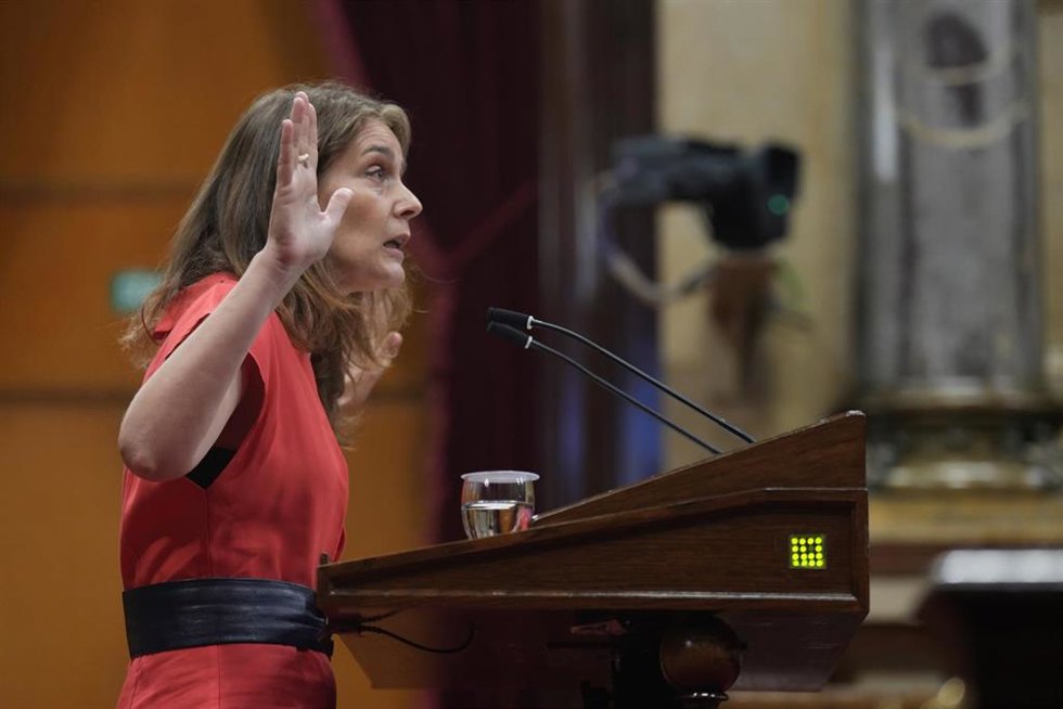La presidenta de los Comuns en el Parlament, Jéssica Albiach, interviene durante una sesión plenaria, en el Parlament de Catalunya, a 2 de julio de 2026, en Barcelona, Catalunya (España). El pleno del Parlament debate y vota hoy los Presupuestos de la Gen
