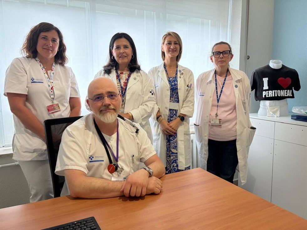 Equipo de  Dialisis peritonial de Cabueñes
