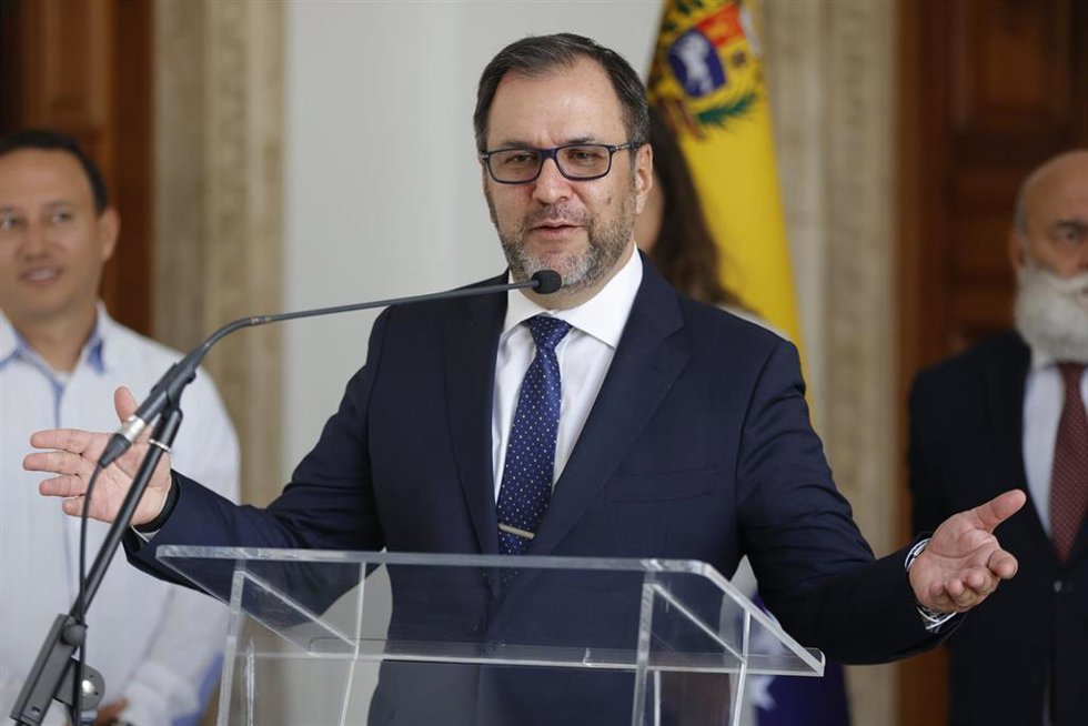 Archivo - El ministro de Exteriores de Venezuela, Yvan Gil, en un acto en Caracas.