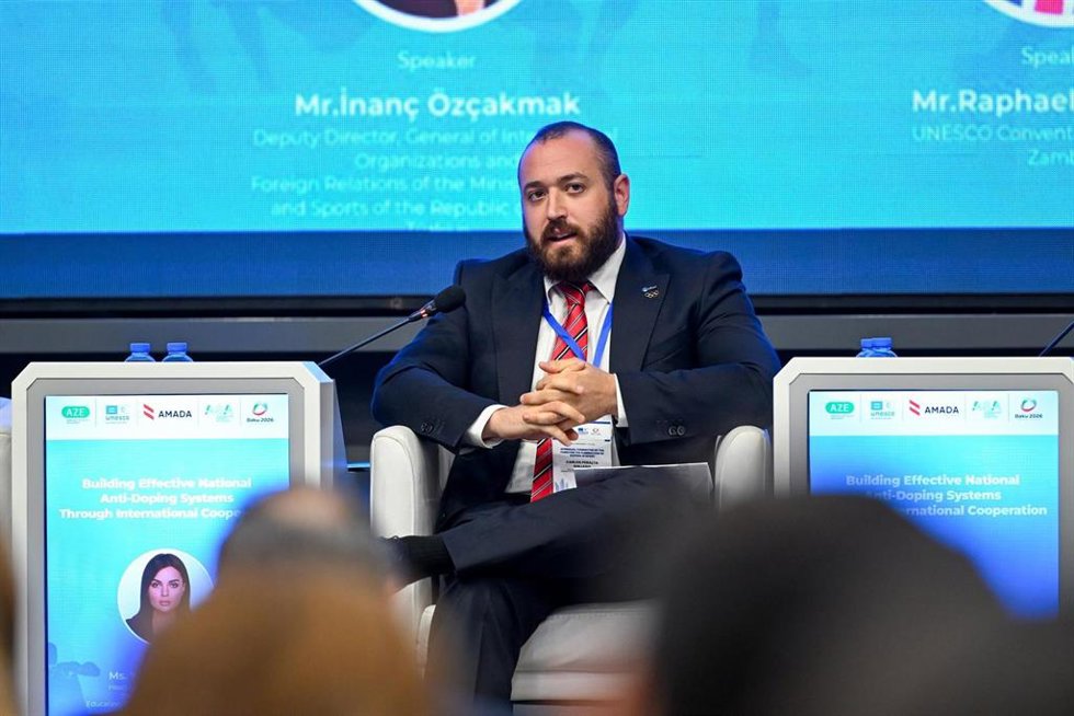 El presidente de la Comisión Española para la Lucha Antidopaje en el Deporte, Carlos Peralta, en los encuentros internacionales organizados por la Convención Internacional contra el Dopaje de la UNESCO.