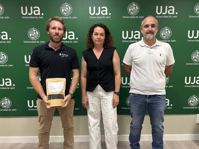 Víctor Díaz, Carmen Martínez y Antonio J. Manzaneda.