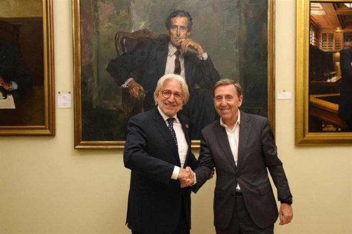 El presidente de Foment, Josep Sánchez Llibre, y el el presidente de BDO Abogados, Enrique Azorín.