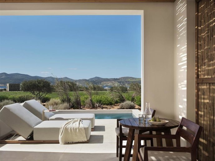 Parian Chronicle Hotel Paros.