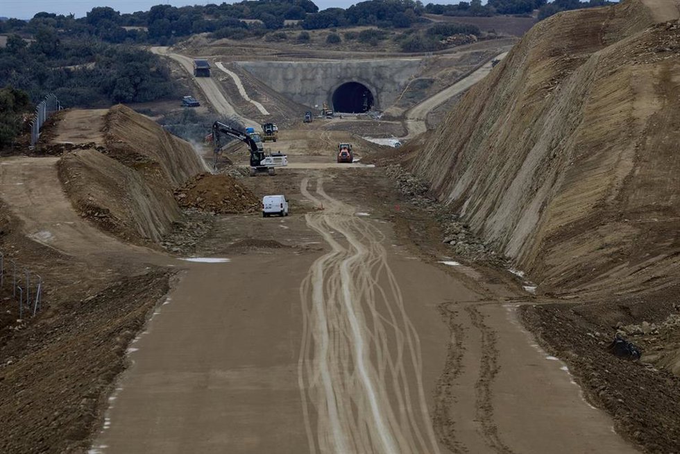 Archivo - Estado de las obras del TAV el pasado otoño en el tramo Campanas-Tafalla.