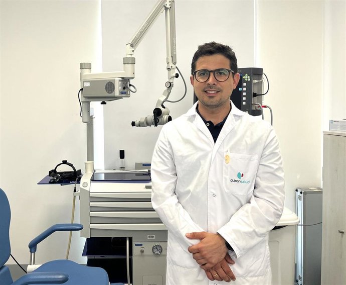 El doctor Juan Aguilar, uno de los jefes del servicio de Otorrinolaringología del Hospital Quirónsalud Córdoba.
