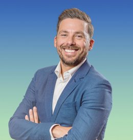 Archivo - El director comercial de Celestyal, Lee Haslett.