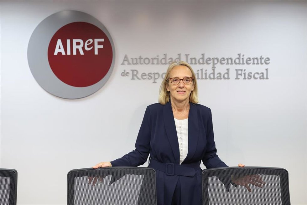 Archivo - La presidenta de la AIReF, Inés Olondriz.