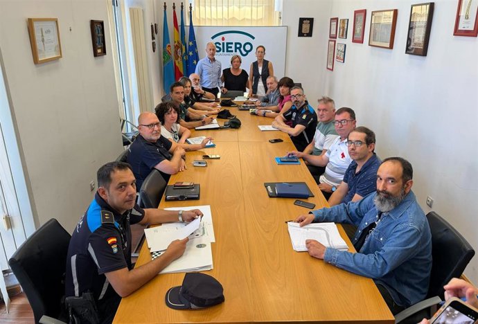 Reunión de seguridad del Carmín de la Pola de Siero.