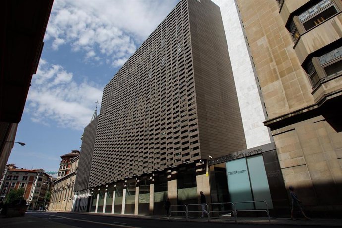 Fachada del departamento de Economía y Hacienda del Gobierno de Navarra.