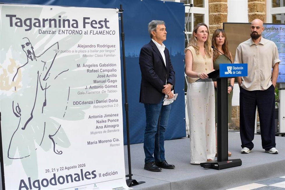 La diputada de Cultura, Vanesa Beltrán, presentando el Tagarnina Fest.