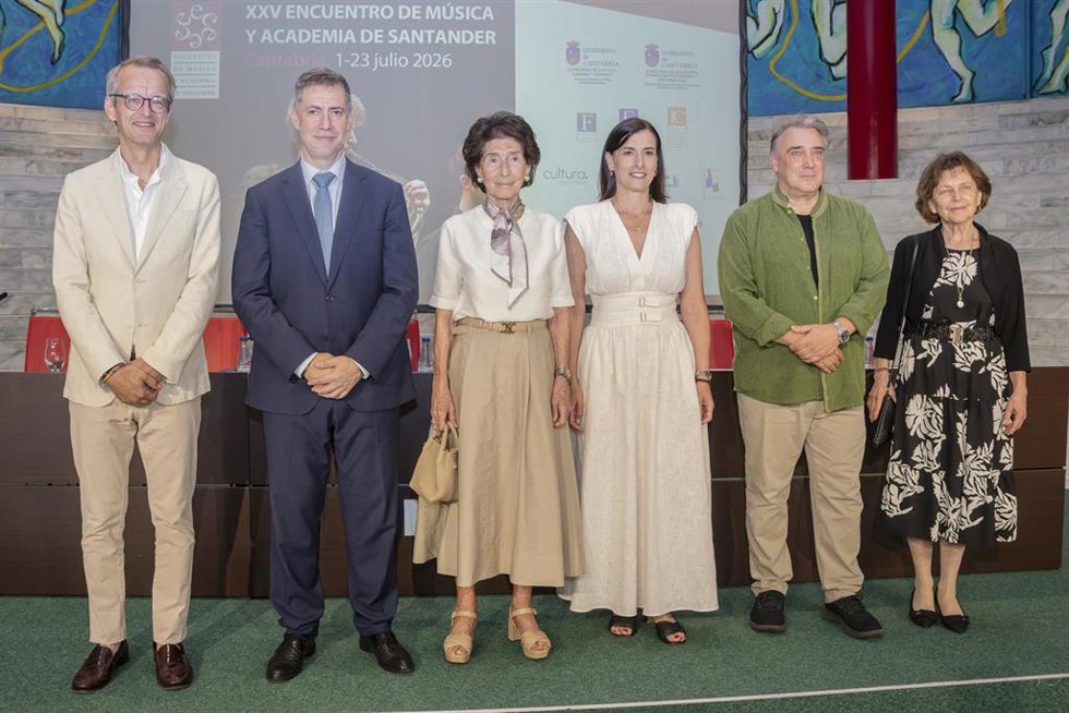 De izquierda a derecha: Luis Fernando Pérez, Luis Martínez, Paloma O’Shea, Gema Igual, Jaime Martín y Márta Gulyás.