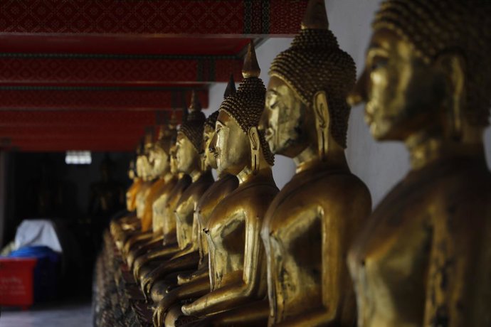 Bangkok, 18 de noviembre de 2022. EL Templo del Buda Reclinado, Wat Pho, es un lugar de culto budista ubicado en el distrito Phra Nakhon, en Bangkok.   Dragomir Yankovic/Aton Chile
