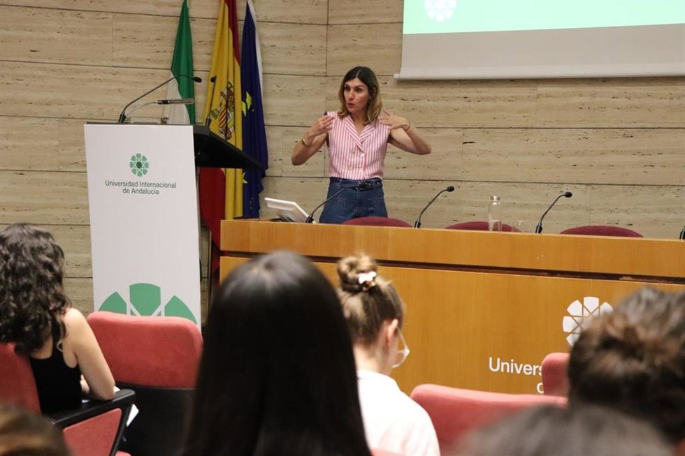 La científica titular del Consejo Superior de Investigaciones Científicas en el Cebas-CSIC (Murcia), Pilar Truchado, en los cursos de verano de la UNIA en Málaga.