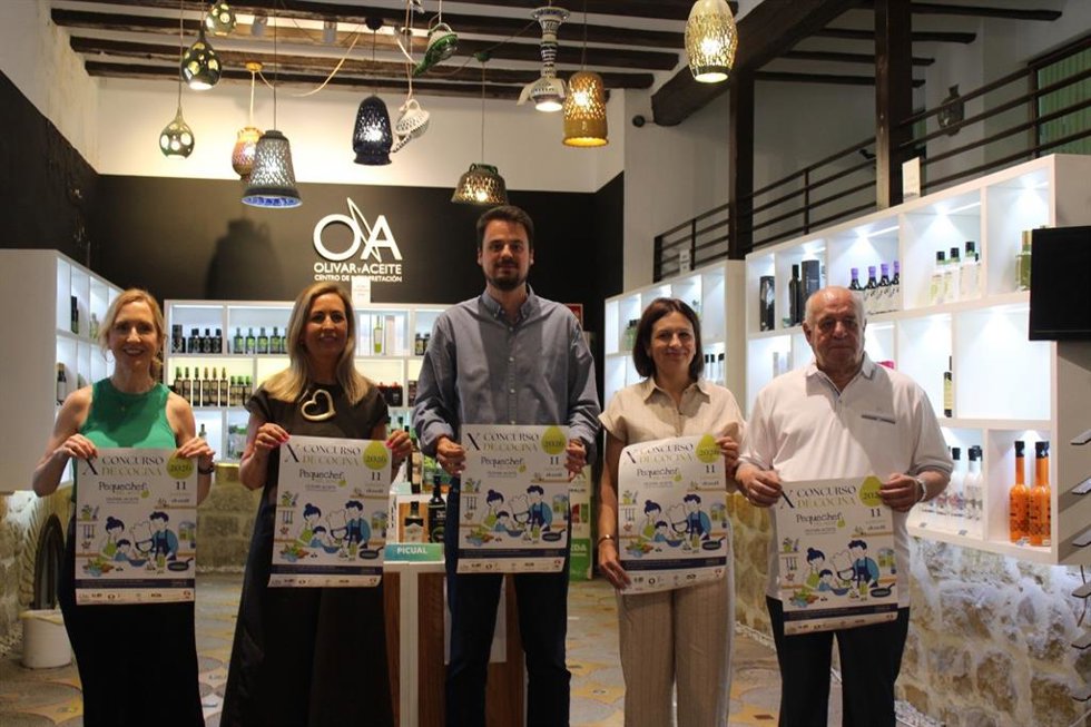 Presentación del concurso 'PequeChef del AOVE'