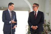Foto: Moreno afirma que el pacto PP-Vox es "razonable y legal" y minimiza la prioridad nacional: "Es el arraigo que ya existe"
