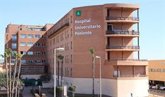Foto: Tres evacuados al hospital, entre ellos un niño de cuatro años, tras el incendio de una vivienda en Adra (Almería)