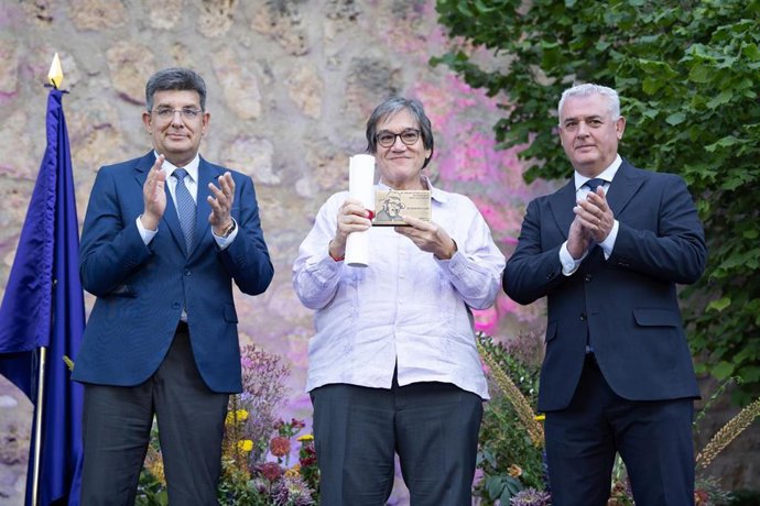 La Fundación Gabo recibe el XIV premio internacional de periodismo 'Cátedra Manu Leguineche'