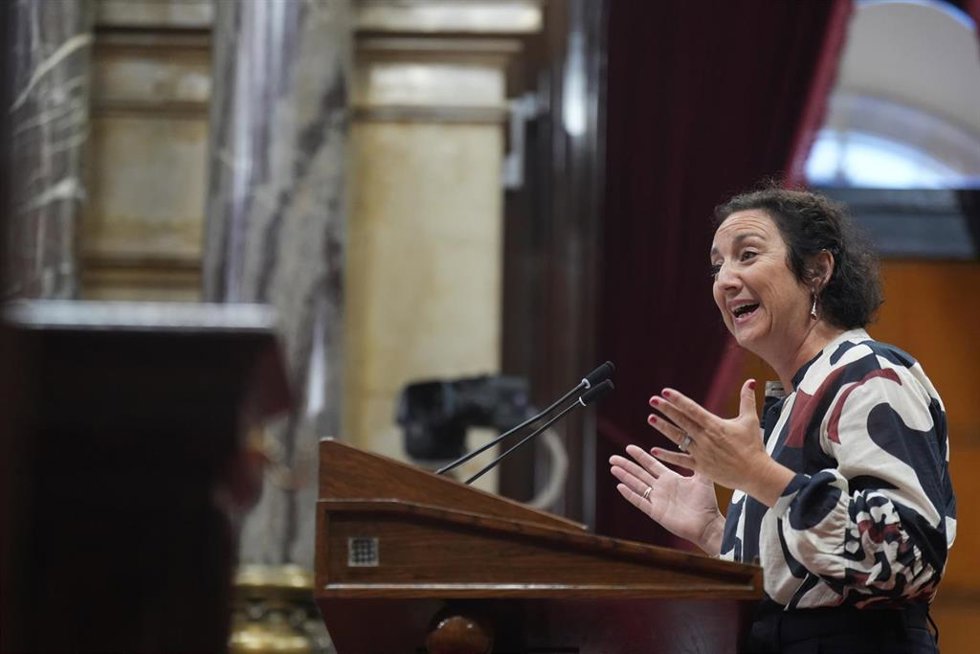 La consellera de Economía de Catalunya, Alícia Romero, interviene durante una sesión plenaria, en el Parlament de Catalunya, a 2 de julio de 2026, en Barcelona, Catalunya (España).