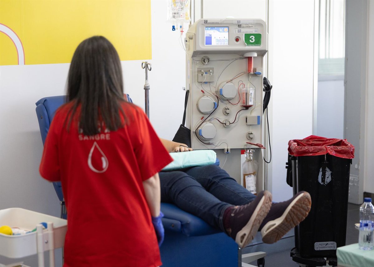 El Centro Regional de Hemodonación intensifica la campaña de verano para garantizar las reservas de sangre