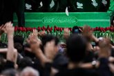 Foto: Irán.- El cuerpo de Alí Jamenei llega a la mezquita Gran Mosalla de Teherán de cara al inicio de los funerales