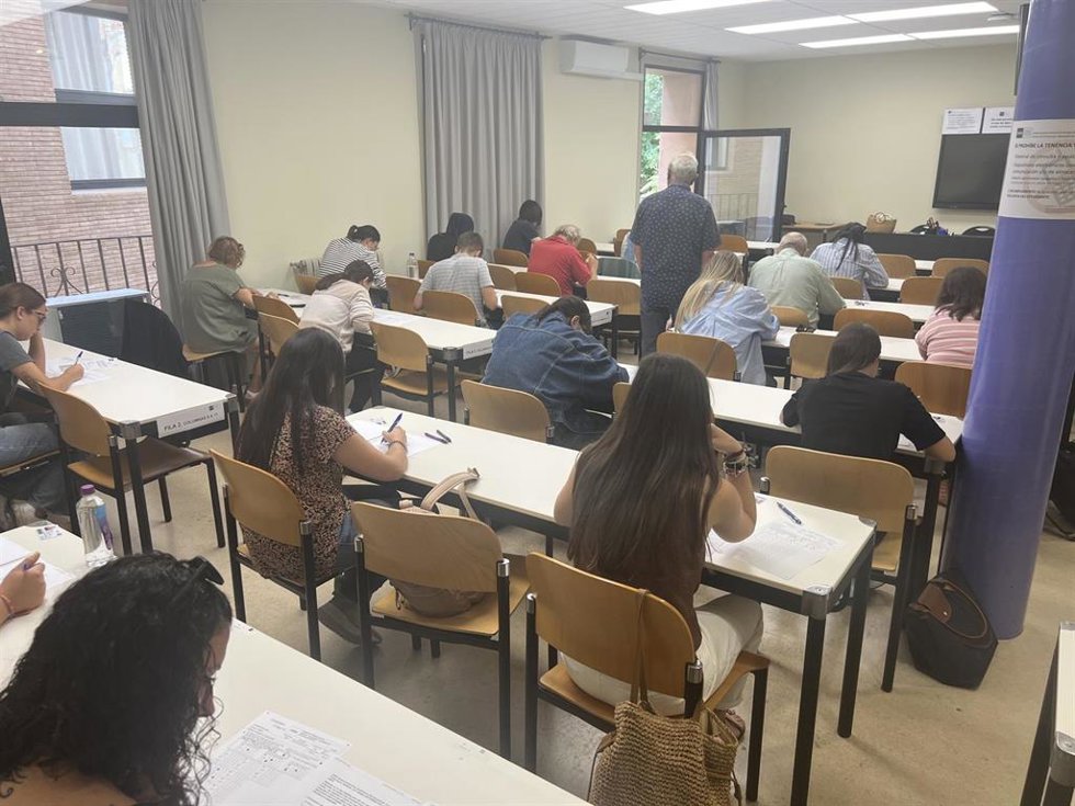 Archivo - Exámenes en la UNED.