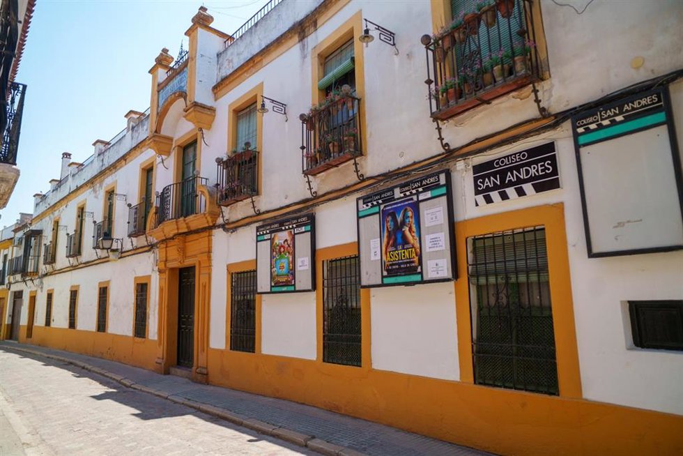 Exterior del cine de verano Coliseo San Andrés de Córdoba. 