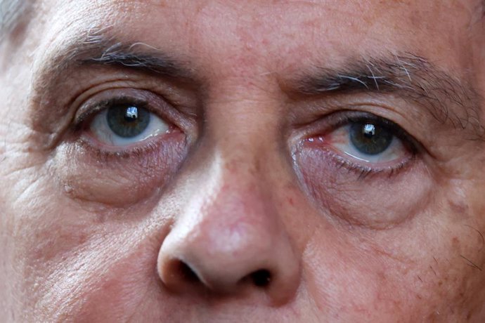 Santiago, 2 de julio 2026. El Ministro del Interior Claudio Alvarado es fotografiado en el Palacio de la Moneda. Jonnathan Oyarzun/Aton Chile