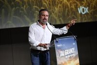 Abascal cree que Sánchez no cesa a la directora de la Guardia Civil y el DAO porque "dirige la trama mafiosa"