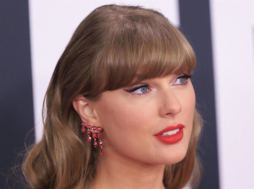 Archivo - (Foto De ARCHIVO) 02 February 2025, US, Los Angeles: Taylor Swift