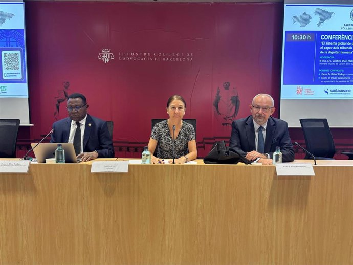 Conferencia inaugural del Congreso Internacional sobre Justicia Internacional, Derechos Humanos y Responsabilidad celebrado este viernes en el Icab