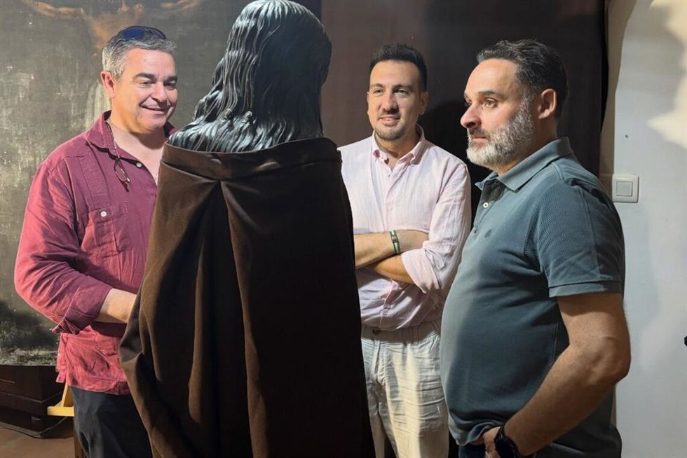 Visita al taller donde se encuentra la talla original de Maria Magdalena